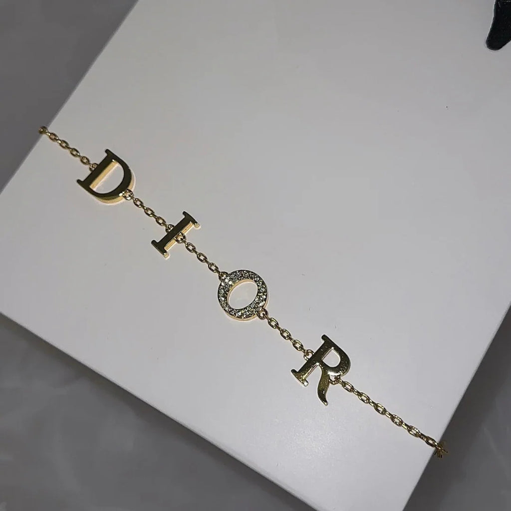 D revolution bracelet
