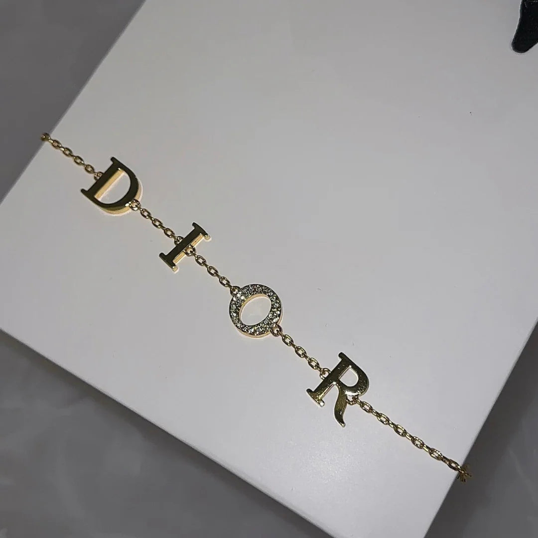 D revolution bracelet