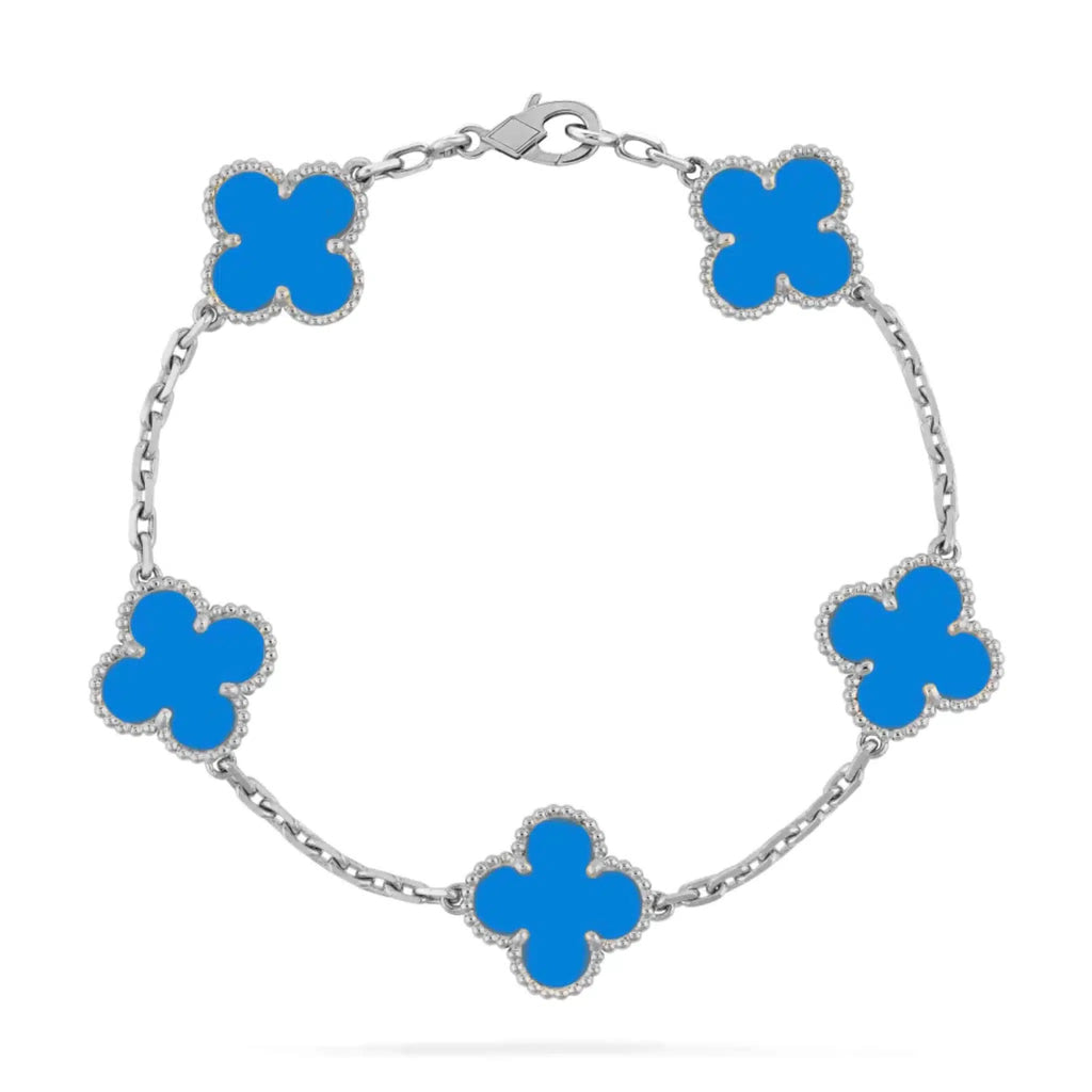 Silver clovers